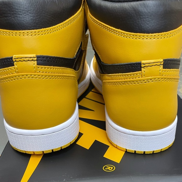 Nike Air Jordan 1 High OG Retro Pollen 555088-701 Yellow Lakers - Picture 10 of 10